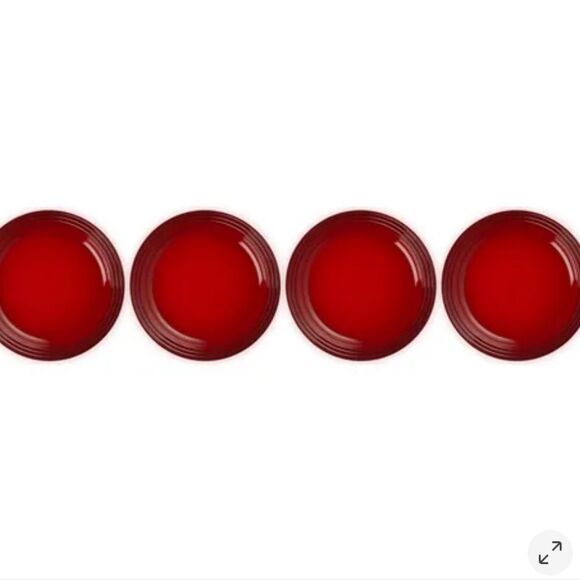 Le Creuset Vancouver Dinner Plates- Set Of 4- Cerise - Picture 2 of 10